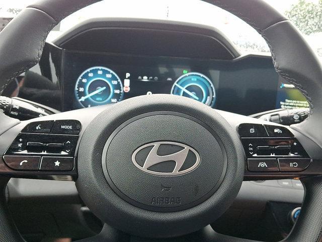 Photo of 2025 Abyss Black Hyundai ELANTRA