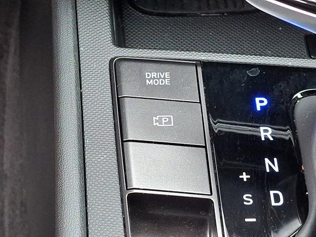 Photo of 2025 Abyss Black Hyundai ELANTRA