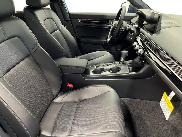 Photo of 2026 Rallye Red Honda Civic Hybrid