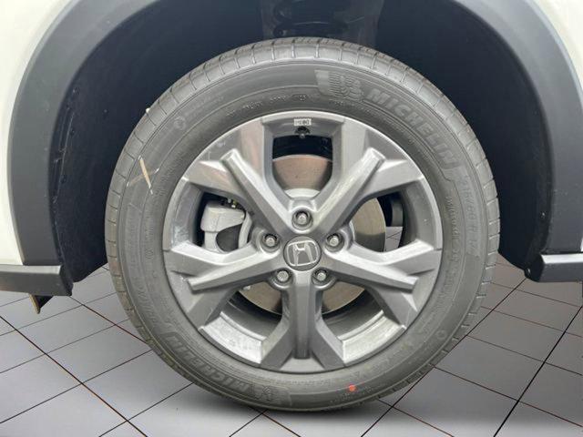 Photo of 2026 Platinum White Pearl Honda HR-V