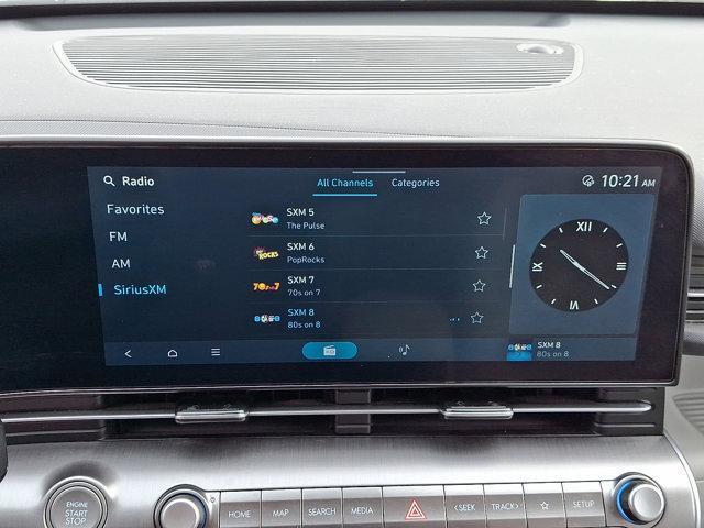 Photo of 2024 Atlas White Hyundai KONA