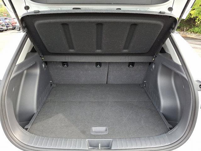 Photo of 2024 Atlas White Hyundai KONA
