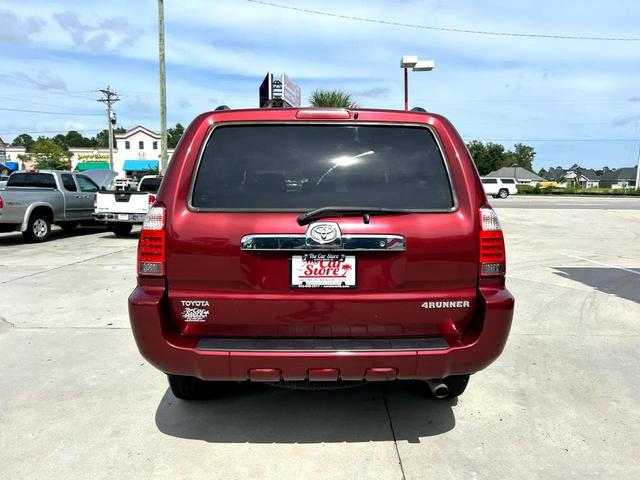 Photo of 2008 MAROON Toyota 4Runner