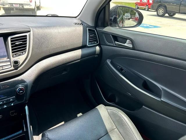 Photo of 2018 Black Noir Pearl Hyundai TUCSON