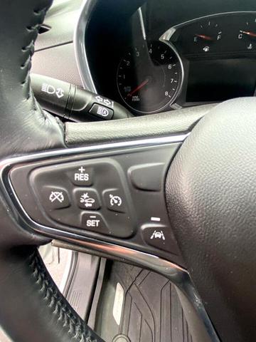 Photo of 2021 White Chevrolet Equinox