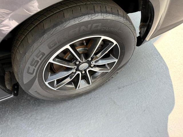 Photo of 2018 Gray Dodge Grand Caravan