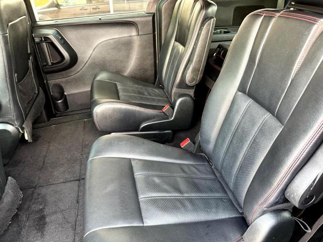 Photo of 2018 Gray Dodge Grand Caravan