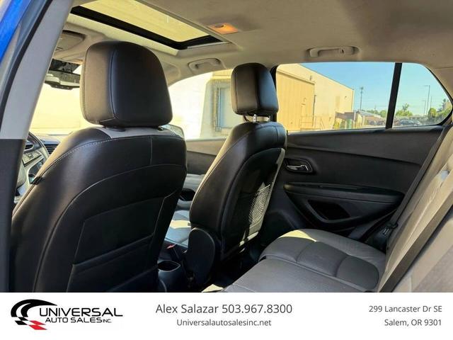 Photo of 2015 Blue Chevrolet Trax