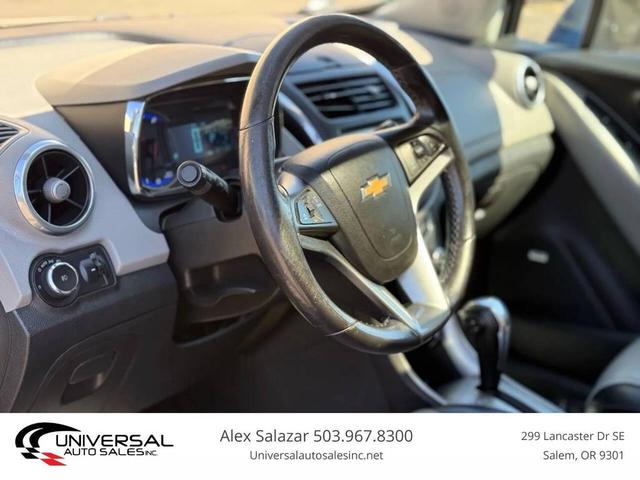 Photo of 2015 Blue Chevrolet Trax