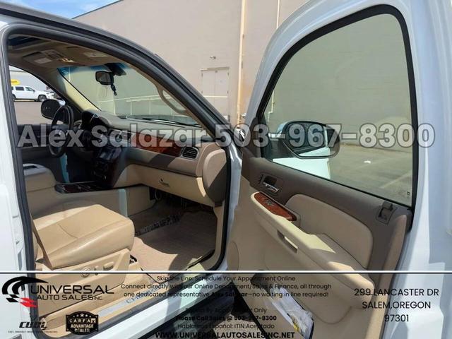 Photo of 2009 Summit White Chevrolet Suburban