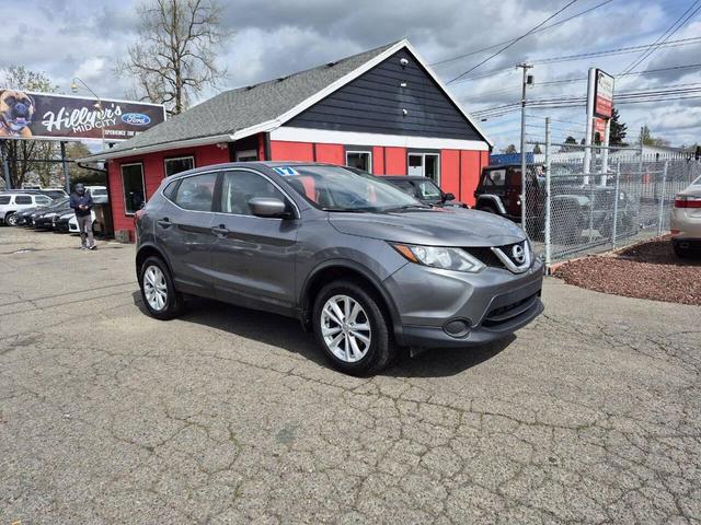 Photo of 2017 Gun Metallic Nissan Rogue Sport