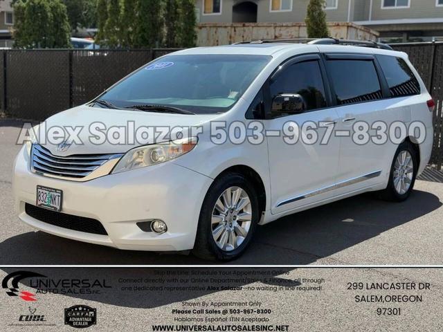 Photo of 2011 Blizzard Pearl Toyota Sienna