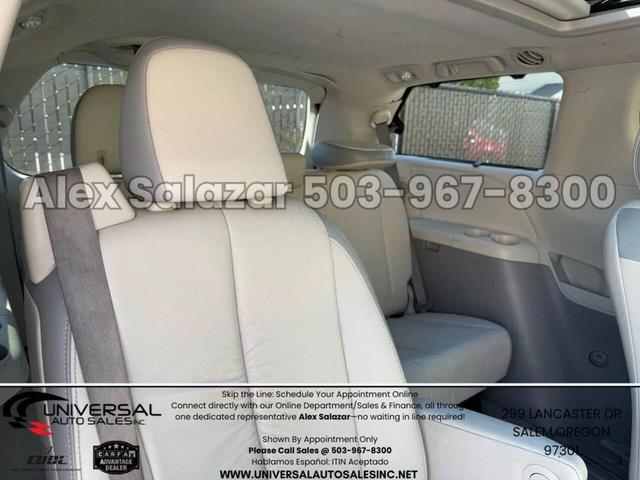 Photo of 2011 Blizzard Pearl Toyota Sienna