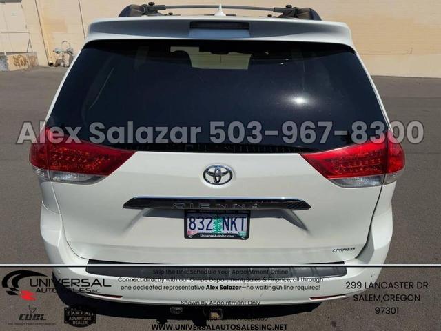 Photo of 2011 Blizzard Pearl Toyota Sienna