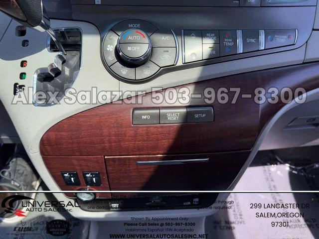 Photo of 2011 Blizzard Pearl Toyota Sienna