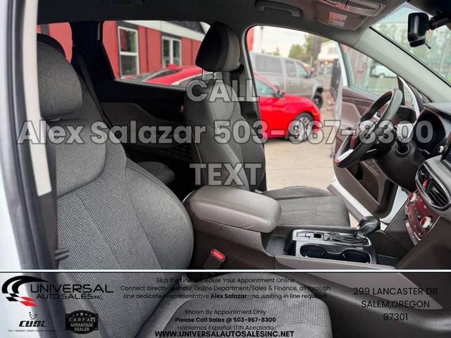 Photo of 2020 Quartz White Hyundai SANTA FE