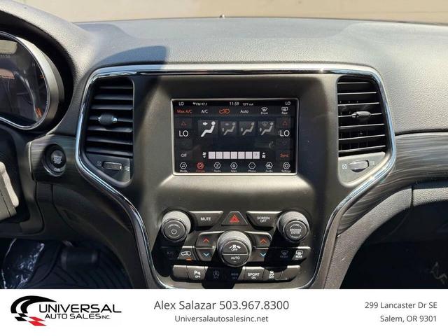 Photo of 2020 Blue Jeep Grand Cherokee