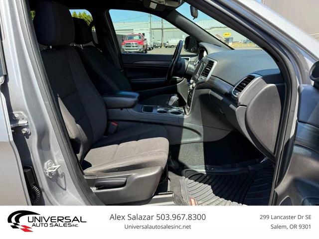 Photo of 2020 Blue Jeep Grand Cherokee