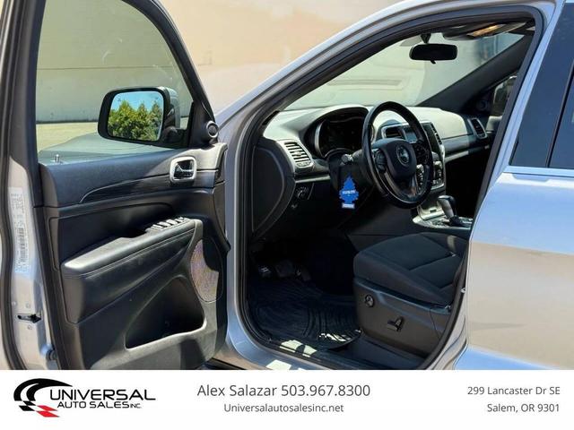 Photo of 2020 Blue Jeep Grand Cherokee