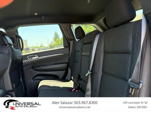 Photo of 2020 Blue Jeep Grand Cherokee