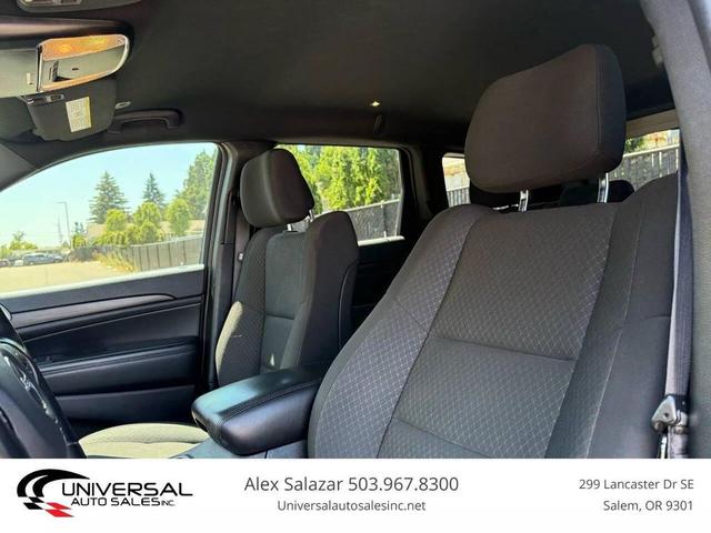 Photo of 2020 Blue Jeep Grand Cherokee