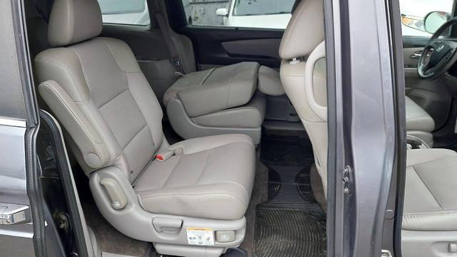 Photo of 2014 Modern Steel Metallic Honda Odyssey
