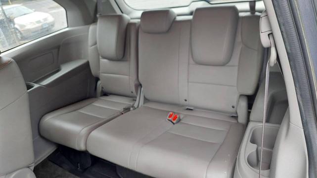 Photo of 2014 Modern Steel Metallic Honda Odyssey