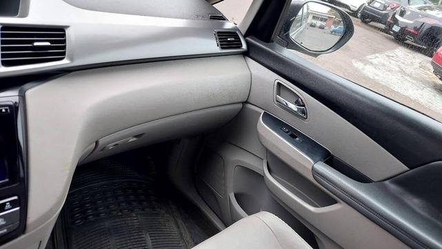 Photo of 2014 Modern Steel Metallic Honda Odyssey