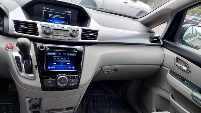 Photo of 2014 Modern Steel Metallic Honda Odyssey