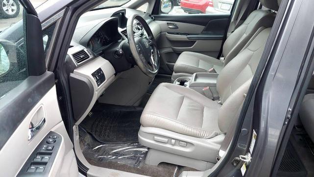 Photo of 2014 Modern Steel Metallic Honda Odyssey