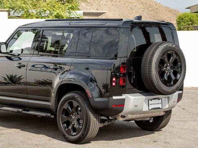 Photo of 2025 Santorini Black Land Rover Defender