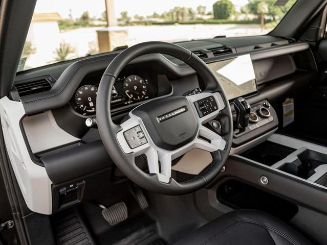 Photo of 2025 Santorini Black Land Rover Defender