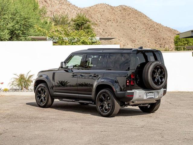 Photo of 2025 Santorini Black Land Rover Defender
