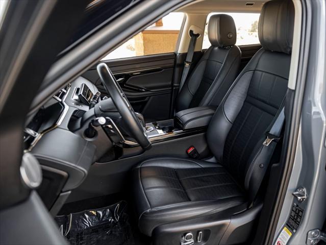 Photo of 2021 Nolita Grey Metallic Land Rover Range Rover Evoque
