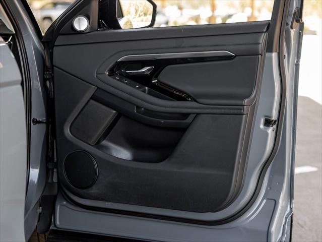 Photo of 2021 Nolita Grey Metallic Land Rover Range Rover Evoque