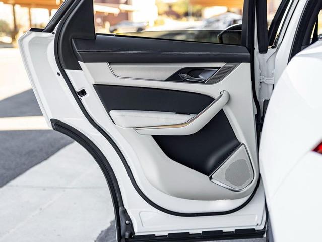 Photo of 2025 Fuji White Jaguar F-PACE