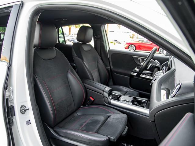 Photo of 2022 Polar White Mercedes-Benz AMG GLA 35