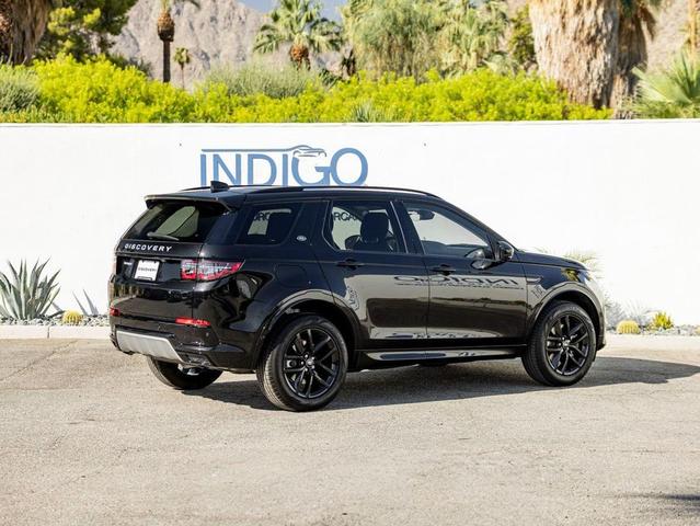 Photo of 2024 Santorini Black Metallic Land Rover Discovery Sport