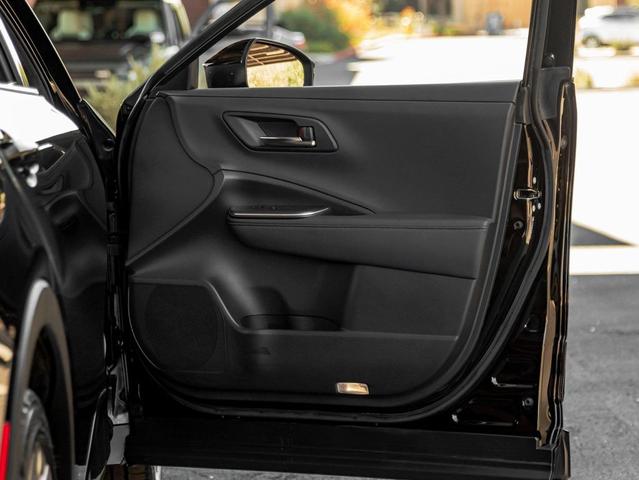 Photo of 2023 Black Toyota Crown