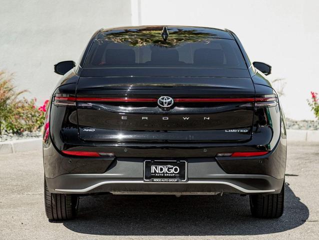 Photo of 2023 Black Toyota Crown