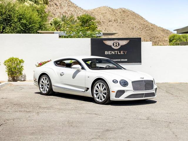 Photo of 2021 Glacier White Bentley Continental GT