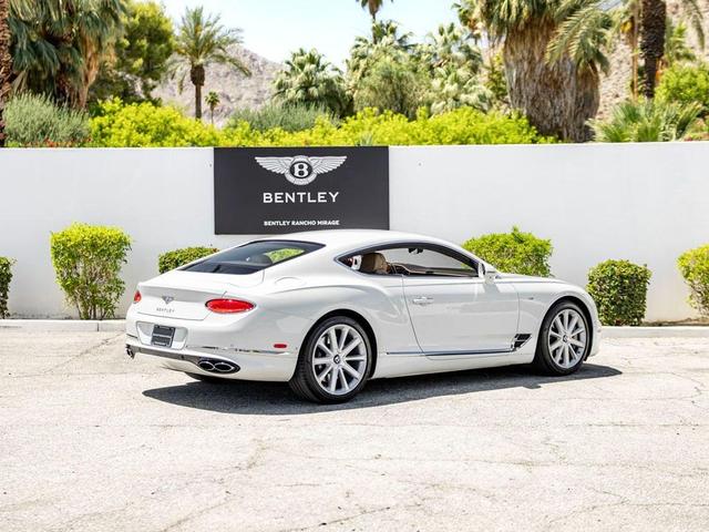 Photo of 2021 Glacier White Bentley Continental GT