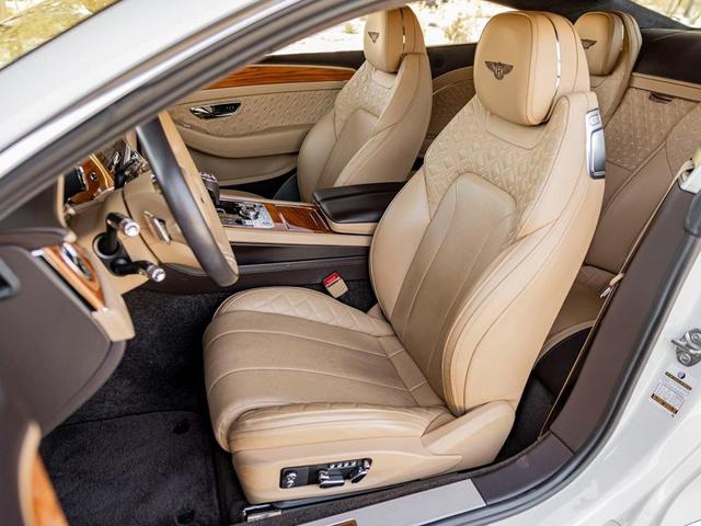 Photo of 2021 Glacier White Bentley Continental GT