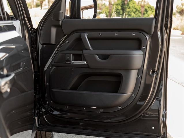 Photo of 2025 Carpathian Grey Land Rover Defender