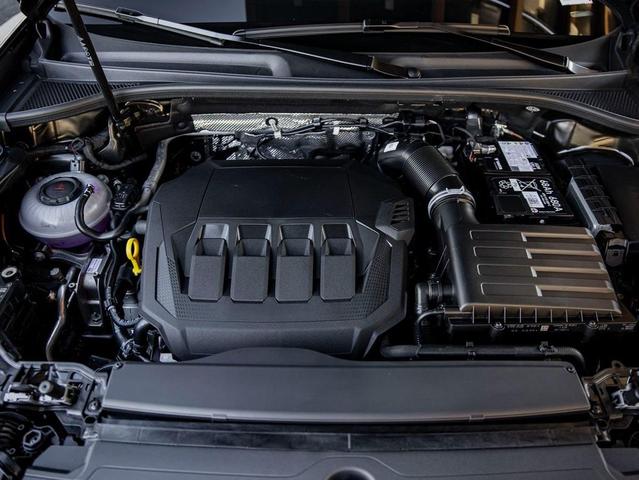 Photo of 2025 Gray Metallic Audi Q3