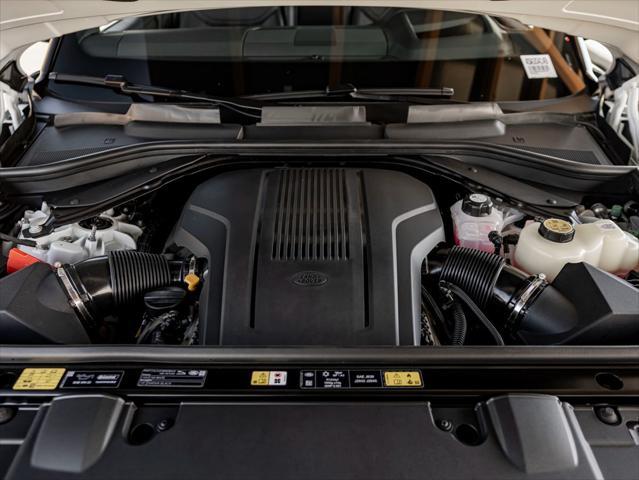 Photo of 2025 Fuji White Land Rover Range Rover