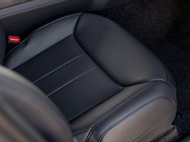 Photo of 2025 Fuji White Land Rover Range Rover