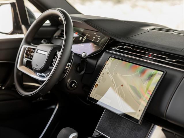 Photo of 2025 Fuji White Land Rover Range Rover