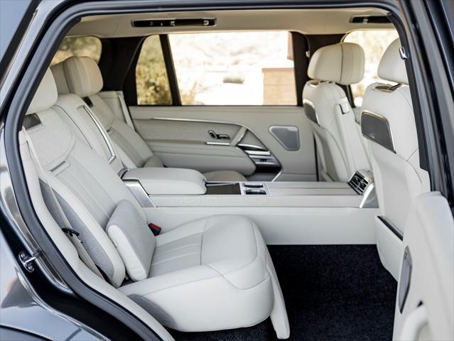 Photo of 2025 Carpathian Gray Land Rover Range Rover