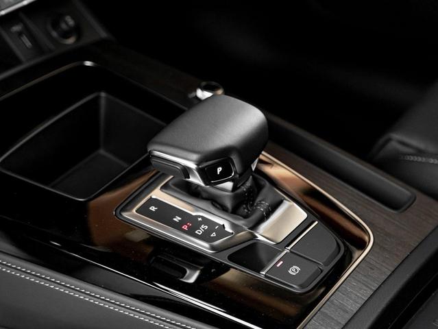 Photo of 2025 Daytona Gray Audi Q5
